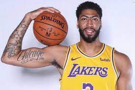Davis diventa il peggior insider